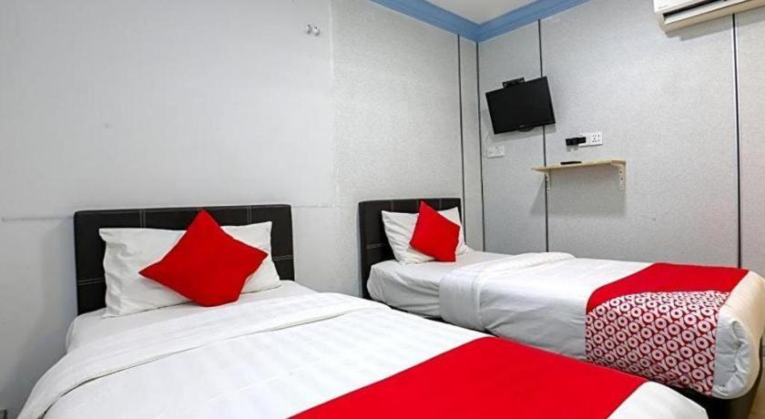 Oyo 90126 Pen U Cottages Dungun Zewnętrze zdjęcie